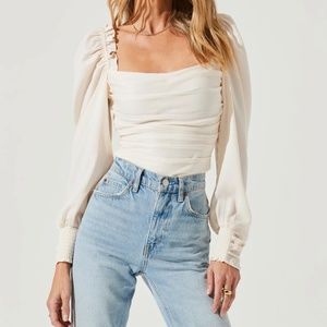 ASTR the label puff sleeve square neck top
